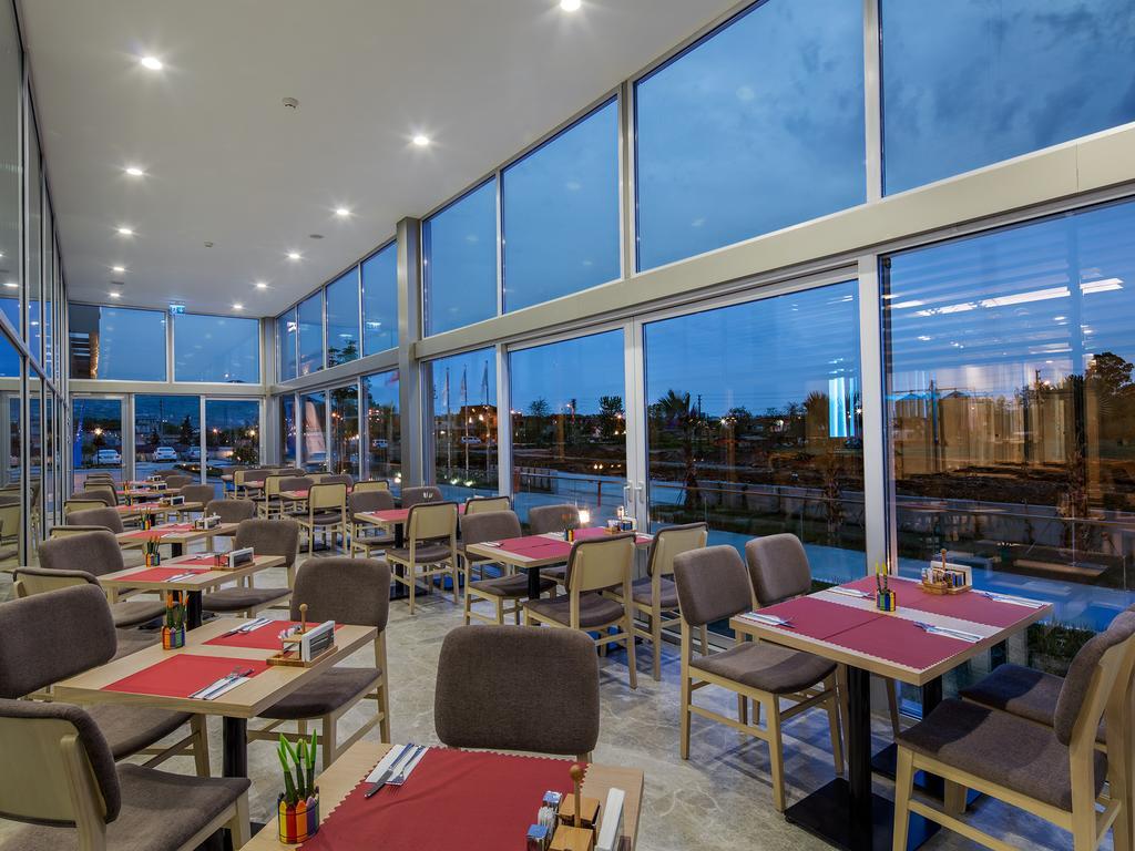 Park Inn By Radisson ซัมซุน ภายนอก รูปภาพ